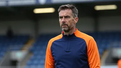 Linfield FC is in talks with Rangers chief Andrew Cavenagh over potential investment in the club